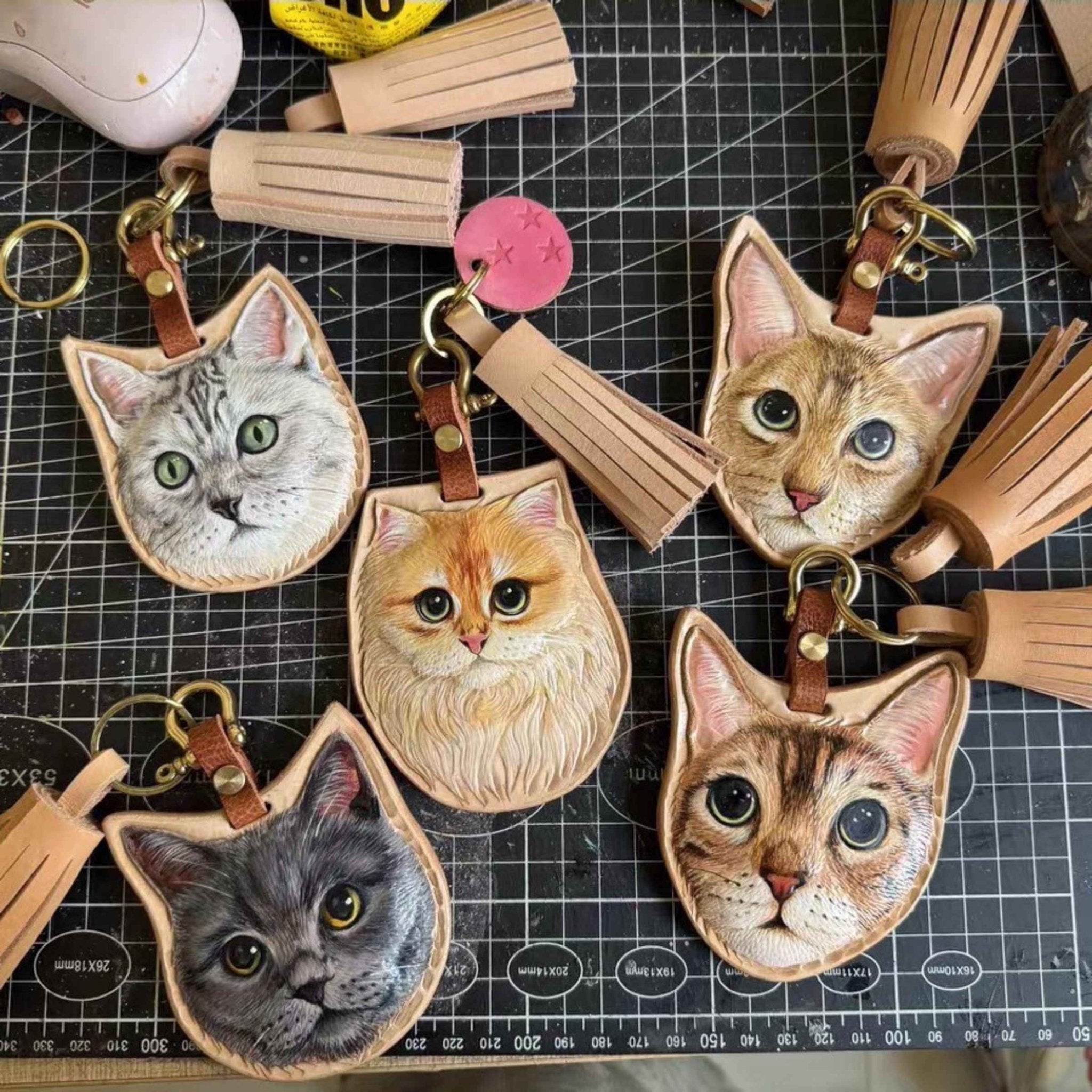 Premium Custom Hand - Tooled Leather Pet Portrait Keychain — 3D Relief - Holdmypawart